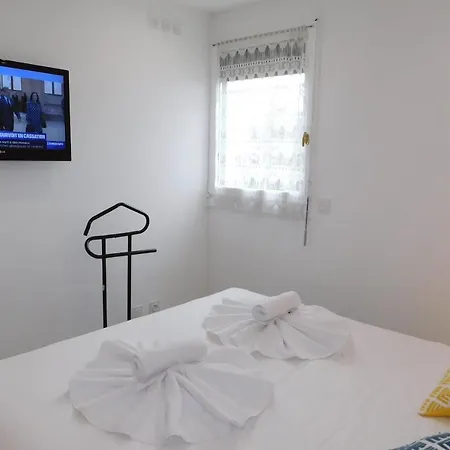 Spacious 2-bedroom In Egee With Parking And Air Conditi Cannes